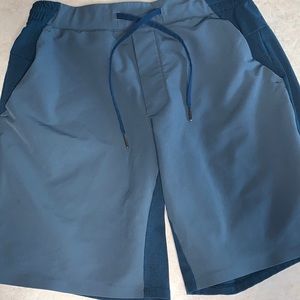 Men’s Lululemon athletic shorts (S)